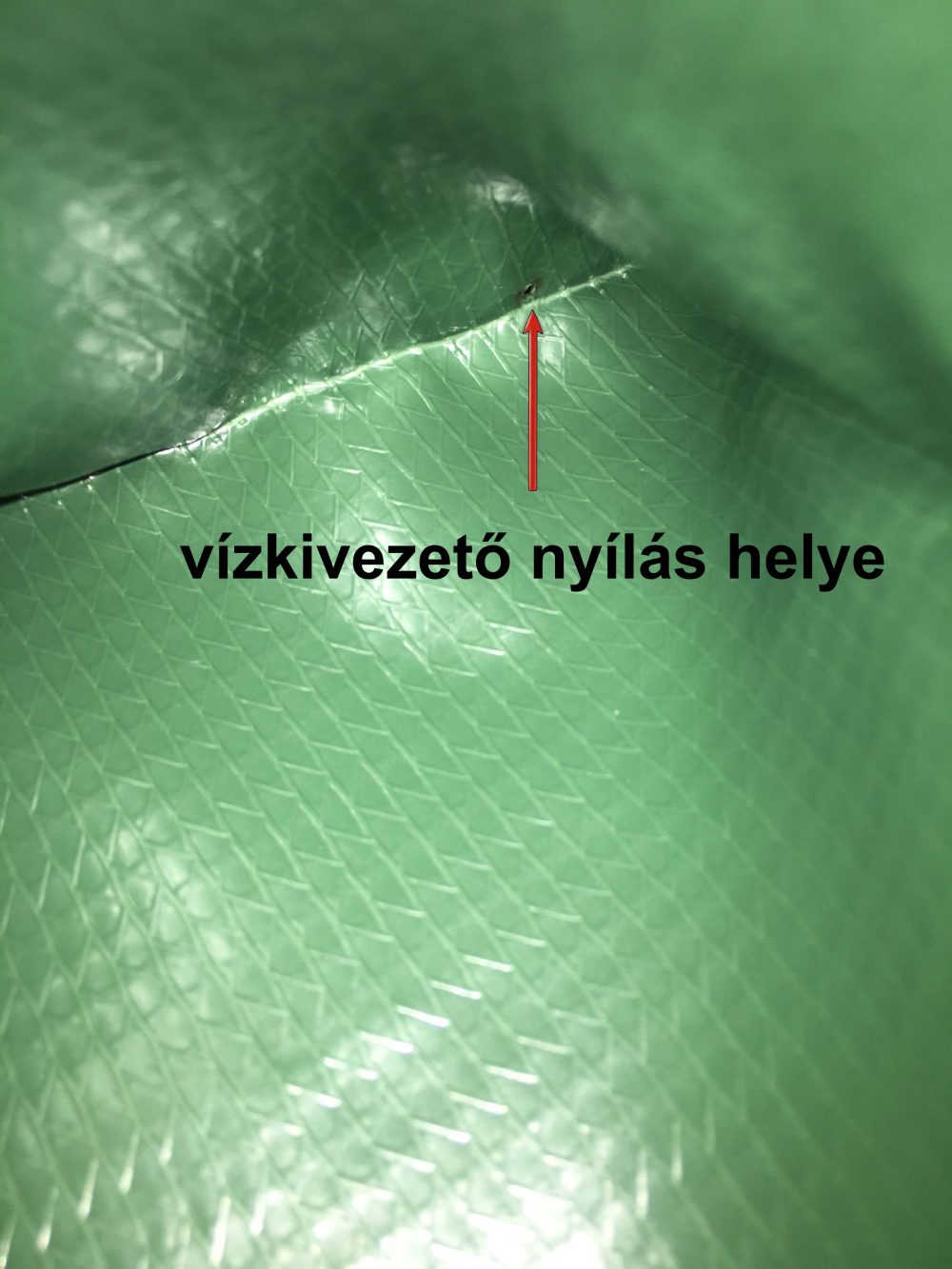 vízkivezető nyílás